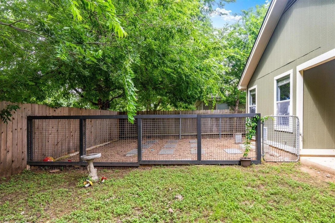 Photo of 2147 Jasmine PATH