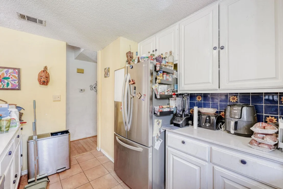 Photo of 6901 Raccoon RUN