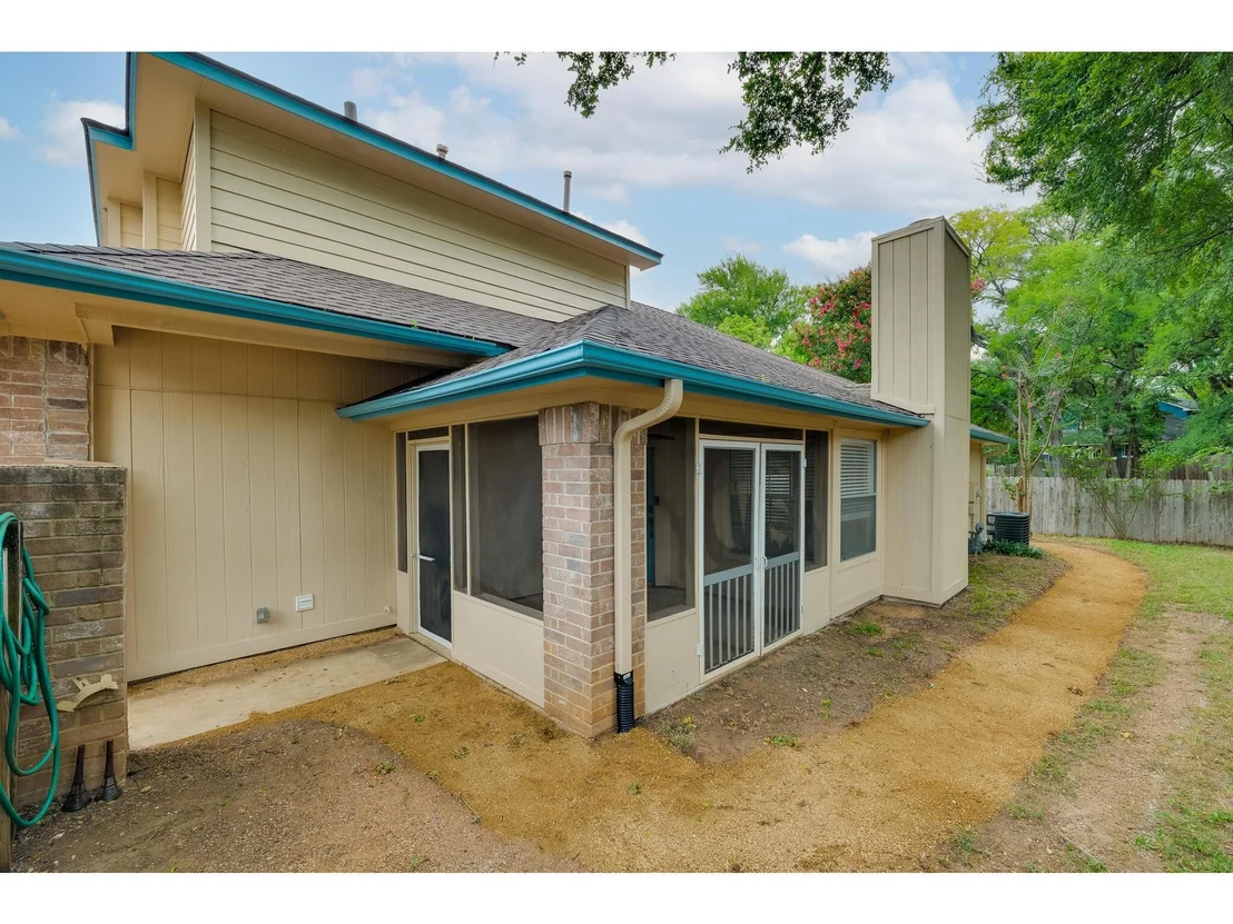 Photo of 5326 Summer DR