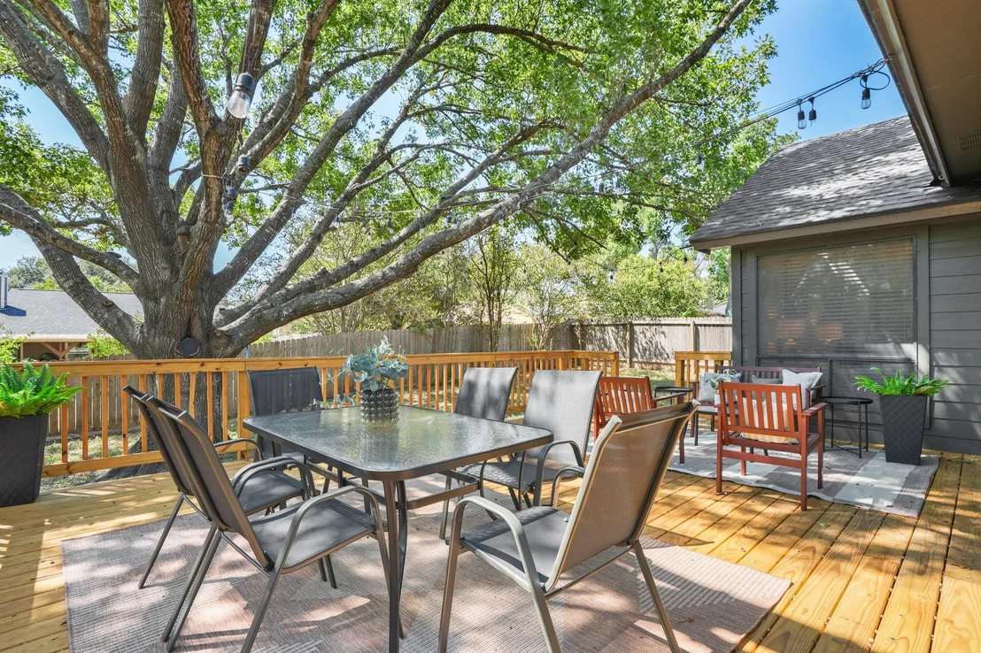 Photo of 2107 Warfield WAY