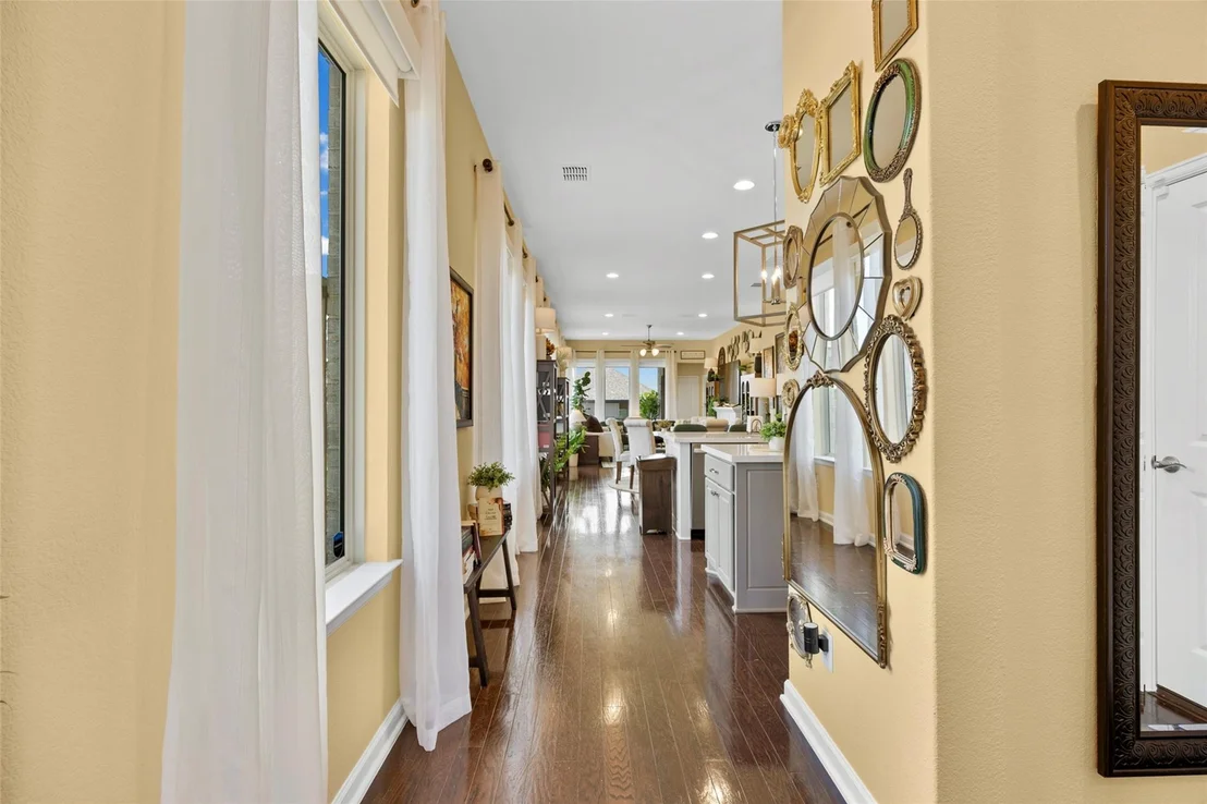 Photo of 271 Reef Band DR