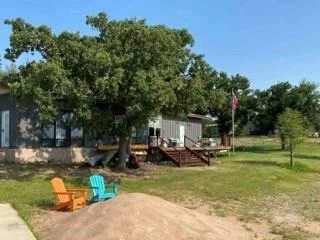 Photo of 716 N Chaparral