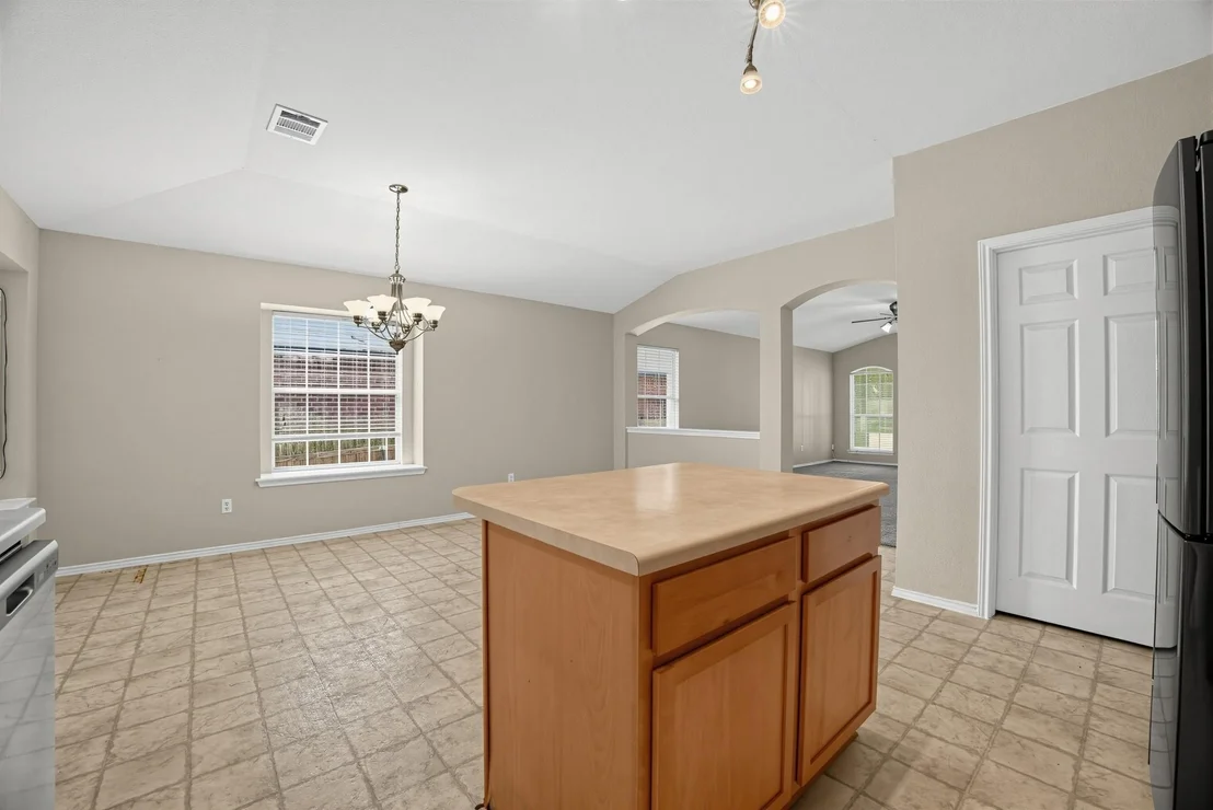 Photo of 1417 Sweet Leaf LN