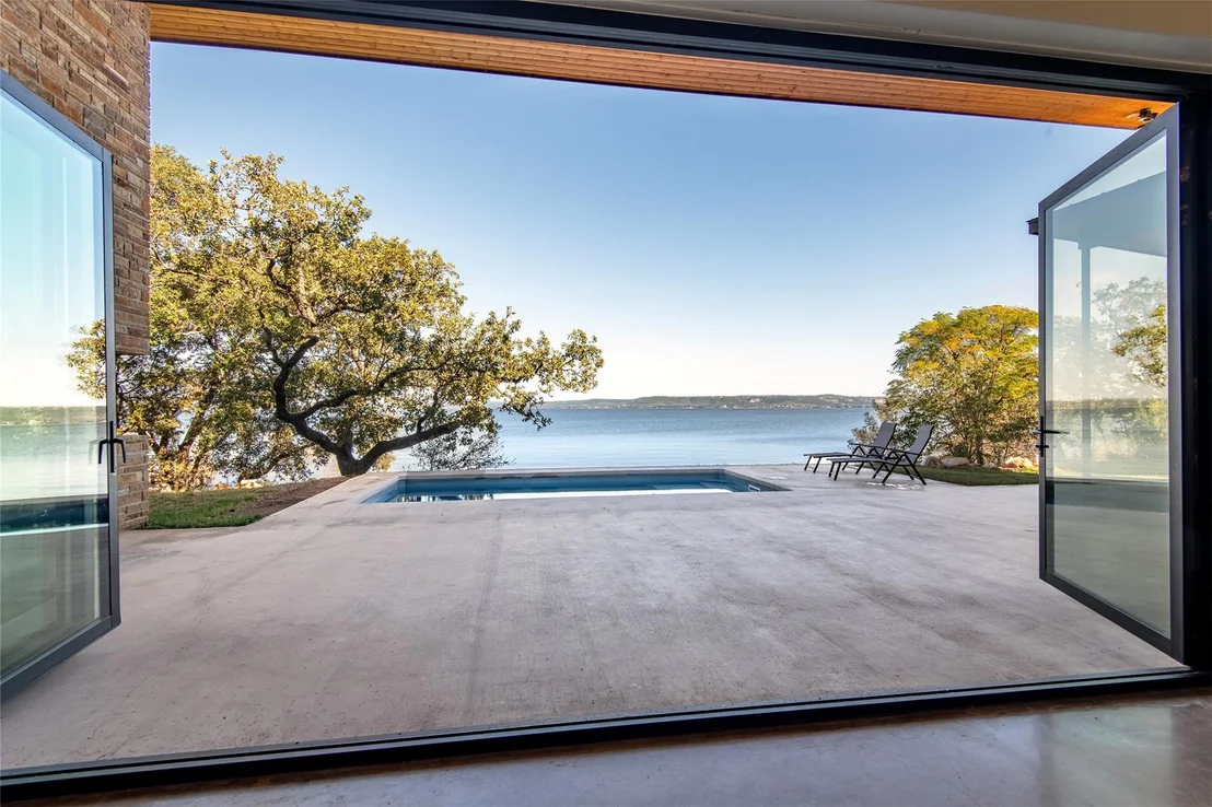 Photo of 247 Peninsula DR