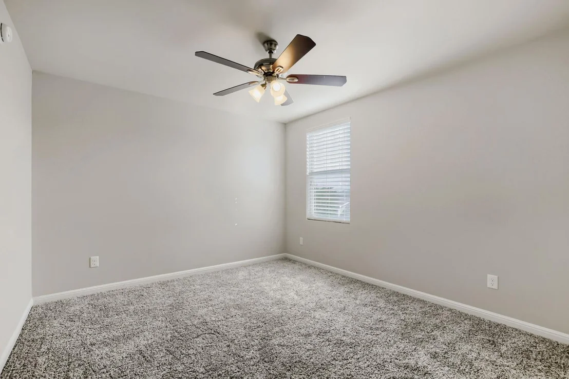 Photo of 5136 Hellman