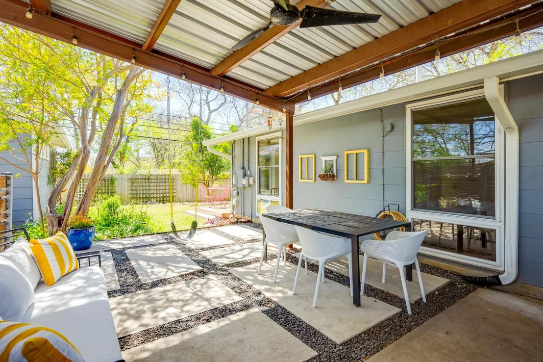 Photo of 1313 Corona DR