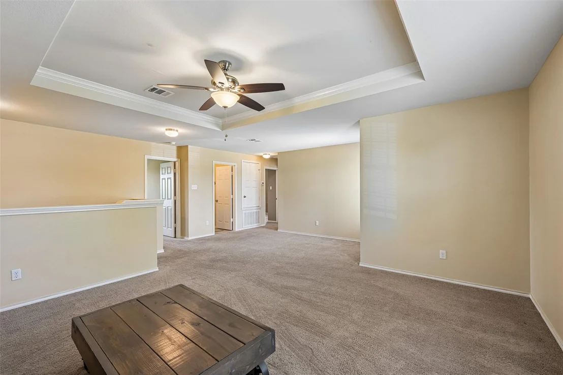 Photo of 140 Lynn Crest BND