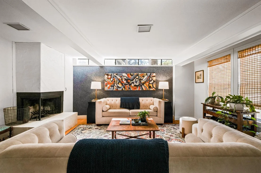 Photo of 2500 W 12th ST