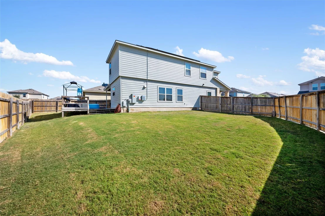 Photo of Unit 12F at 524 Circle WAY