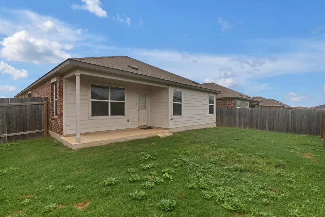 Photo of 332 Escondido CIR