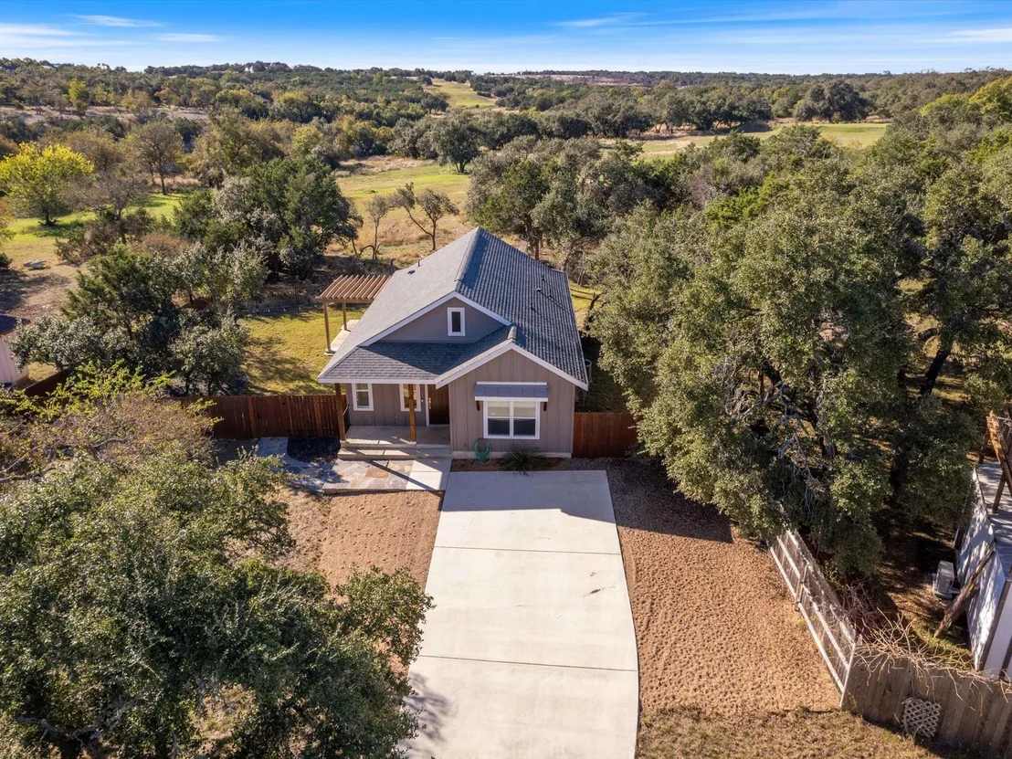 Photo of 4 Round Bluff CIR