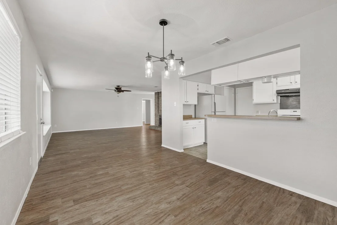 Photo of 1101 Huntridge DR