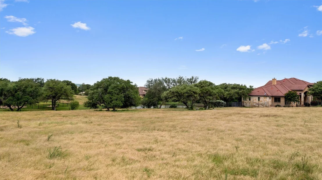 Photo of 25701 Cliff CIR