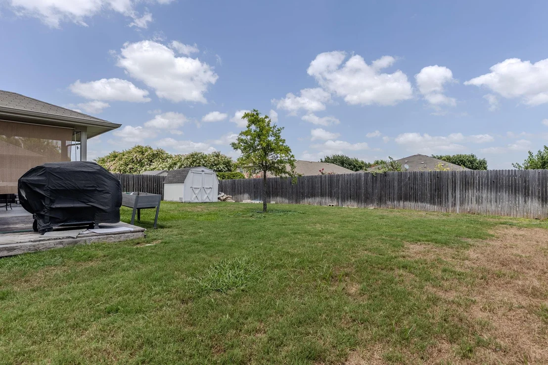 Photo of 327 Comal RUN
