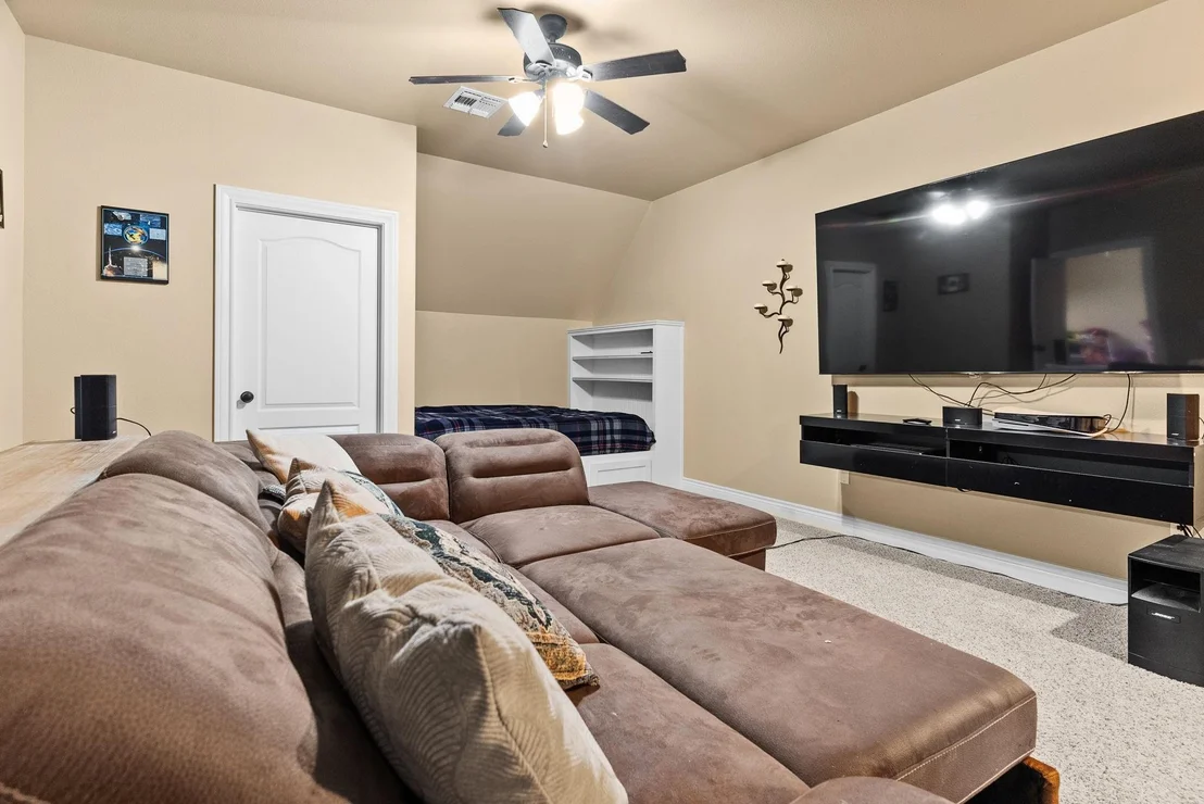 Photo of 121 Eagle Rock