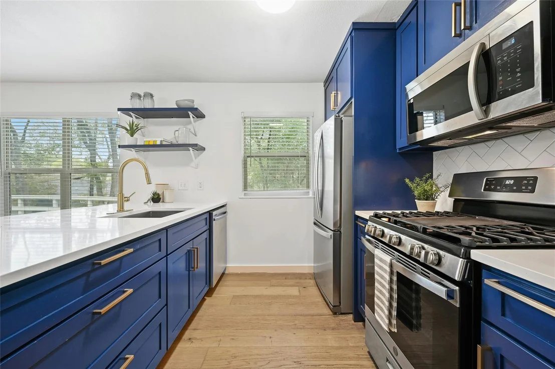 Photo of 1704 Fawn DR