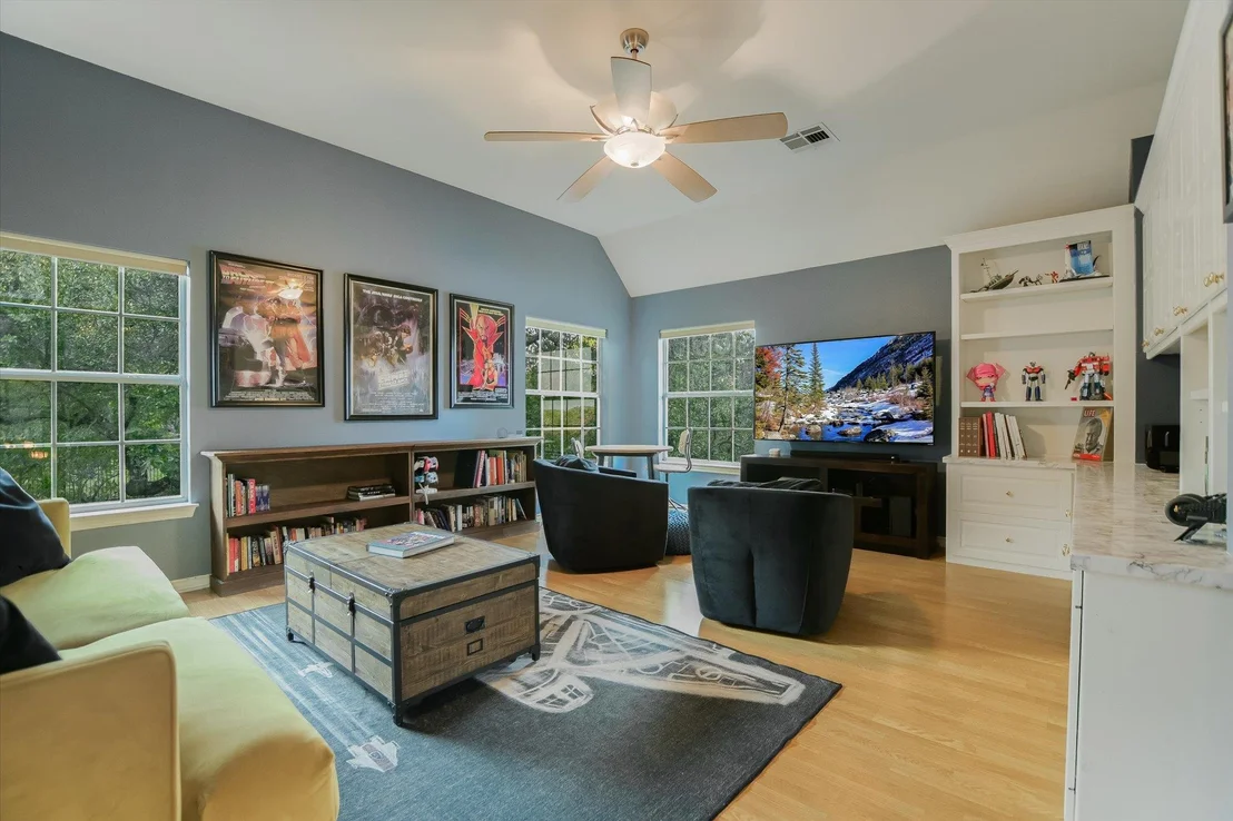 Photo of 2302 Cliffs Edge DR