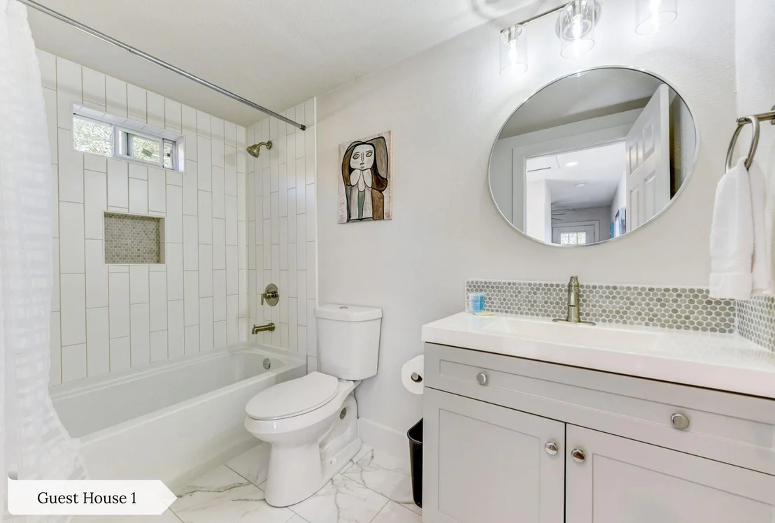 Photo of 7002 Whispering Oaks DR