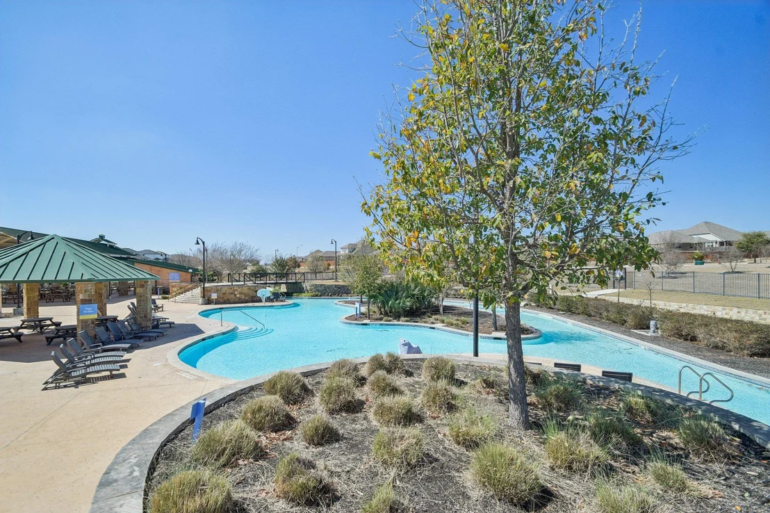 Photo of 429 Betony LOOP