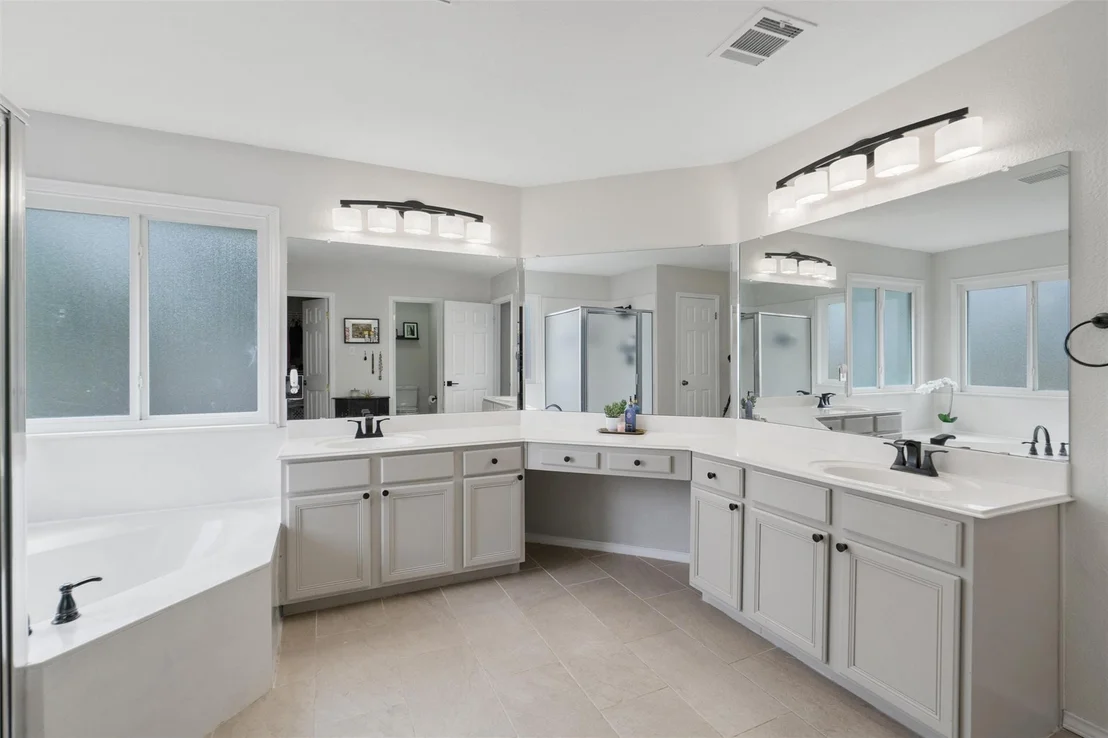 Photo of 109 Hideaway CV