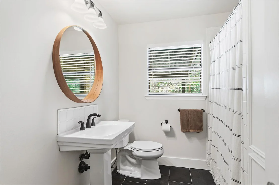 Photo of 8203 N Madrone TRL N