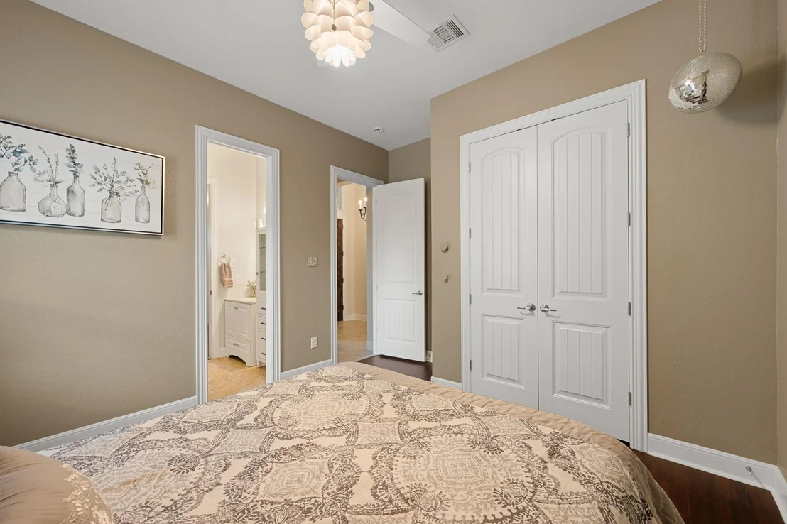 Photo of 1409 Birch DR