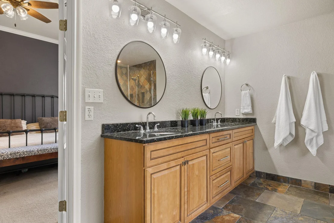 Photo of 3936 Lord Byron CIR