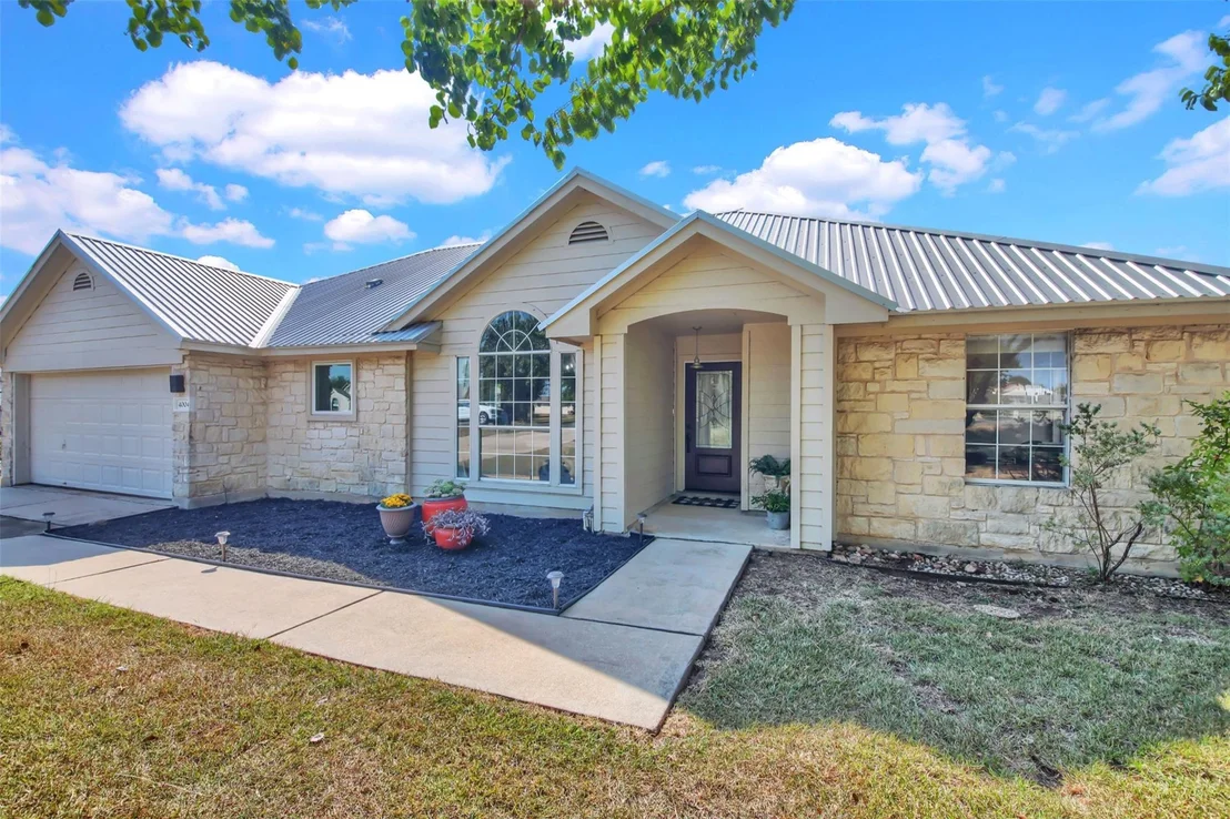 Photo of 4004 Dove Valley DR
