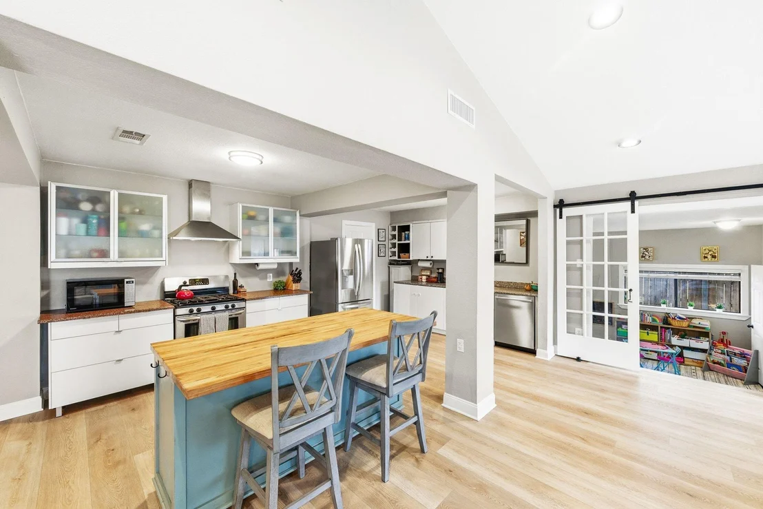 Photo of 7210 Towering Oaks DR