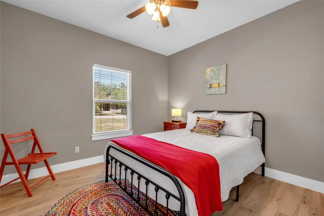 Photo of 113 Winding Oak DR