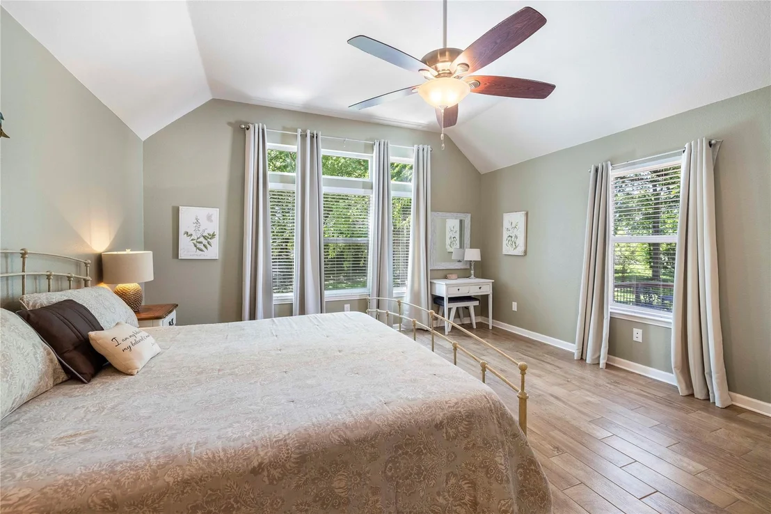 Photo of 301 Gann ST