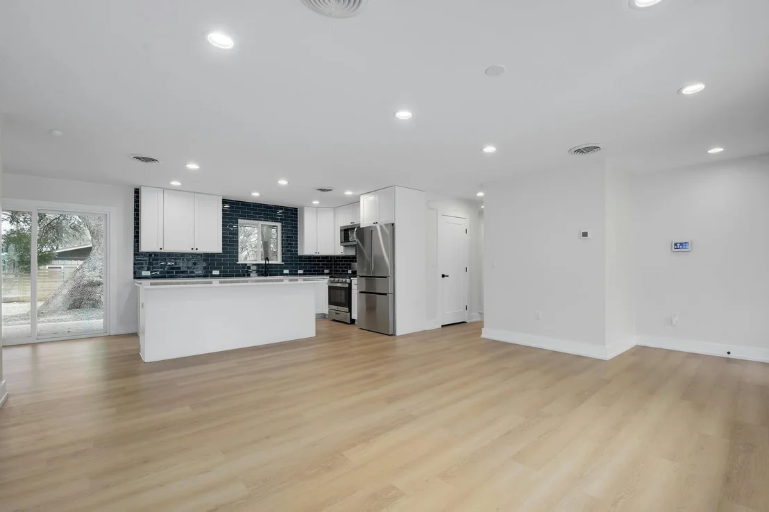 Photo of 2300 Fair Oaks DR