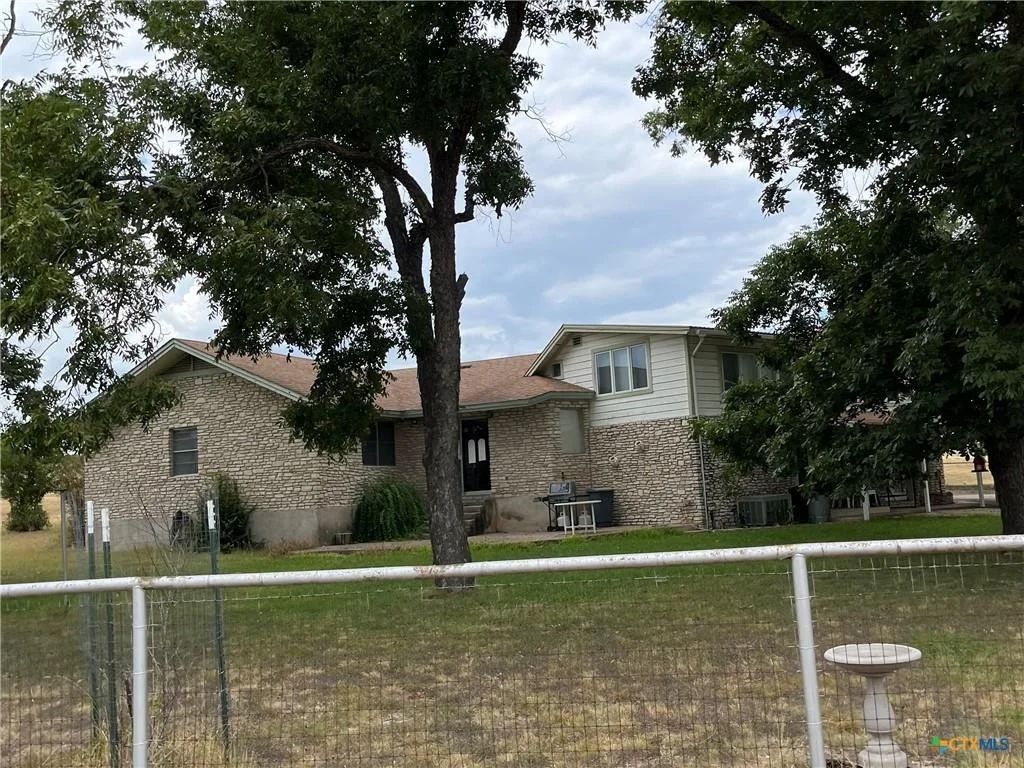 Photo of 4009 N Highway 183