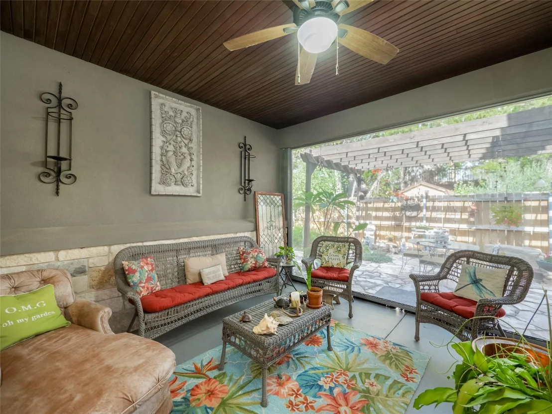 Photo of 308 Buckhorn DR