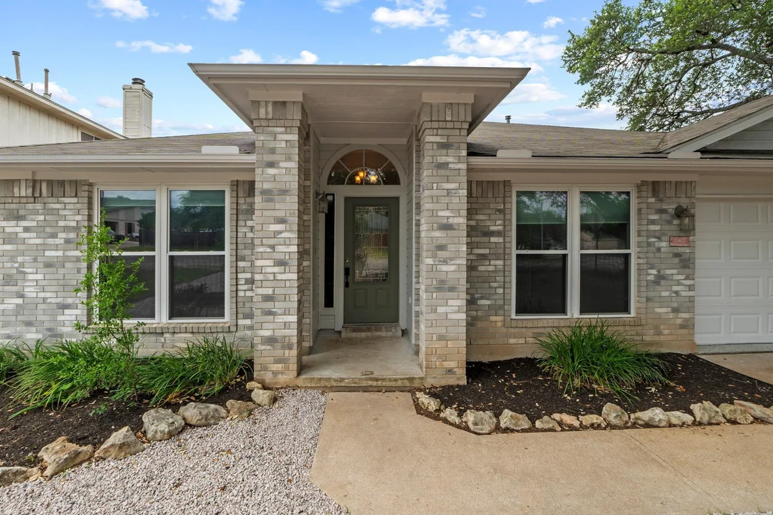 Photo of 1402 Highland DR