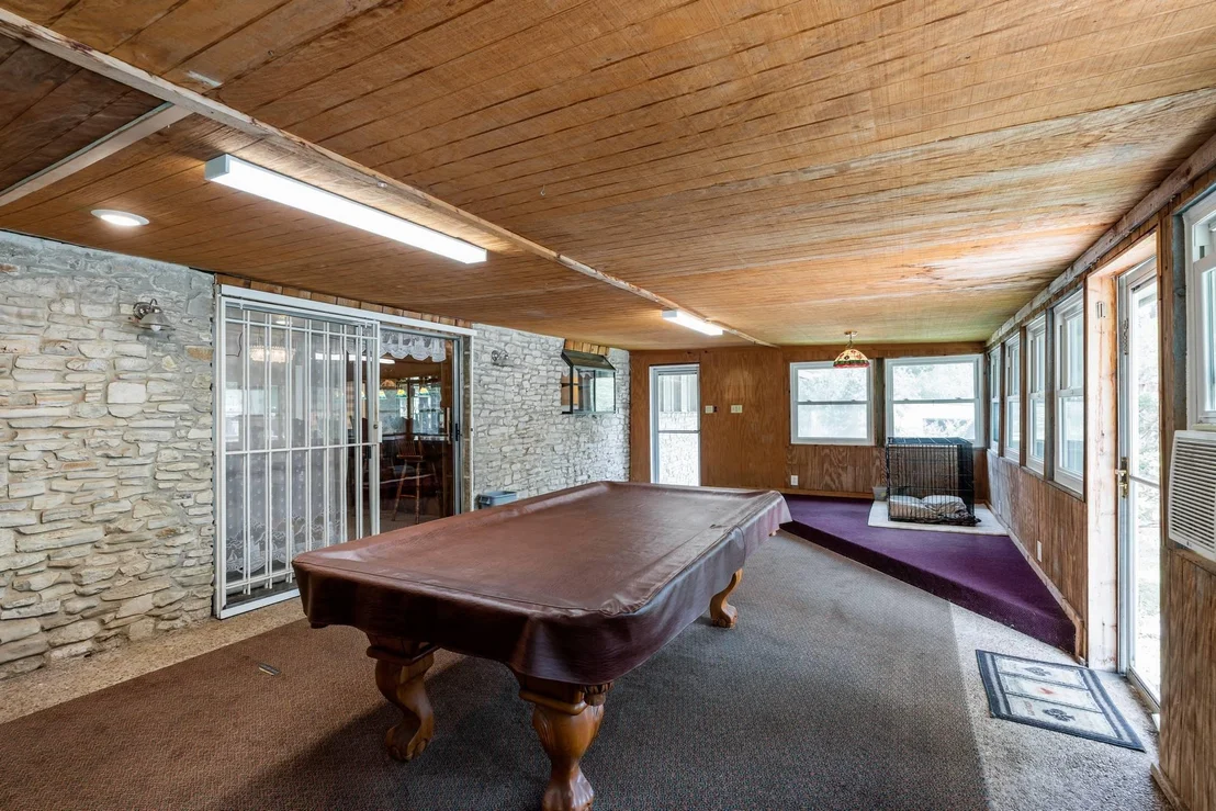 Photo of 651 High Low DR