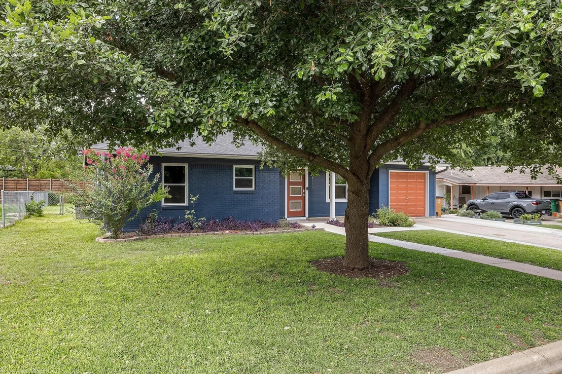 Photo of 1803 Forestglade DR