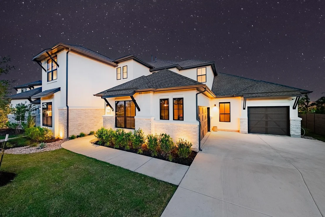 Photo of 645 Wolf Ridge RD