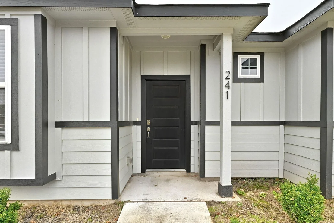 Photo of 241 Banff DR