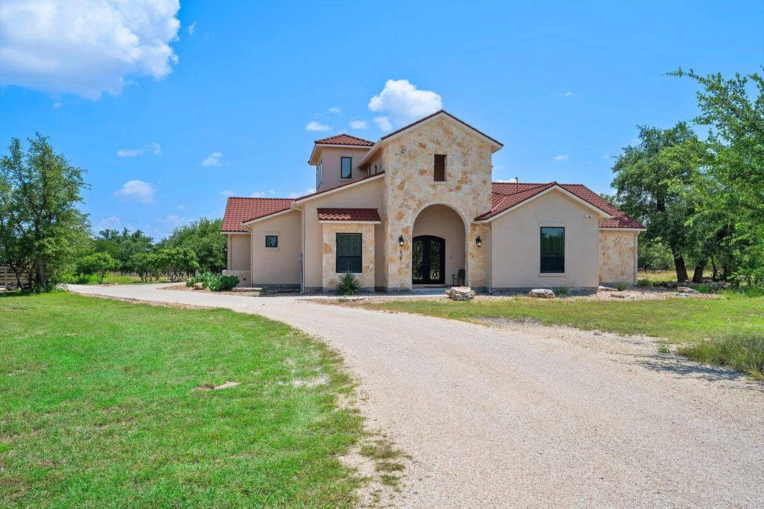 Photo of 638 Strada Luca