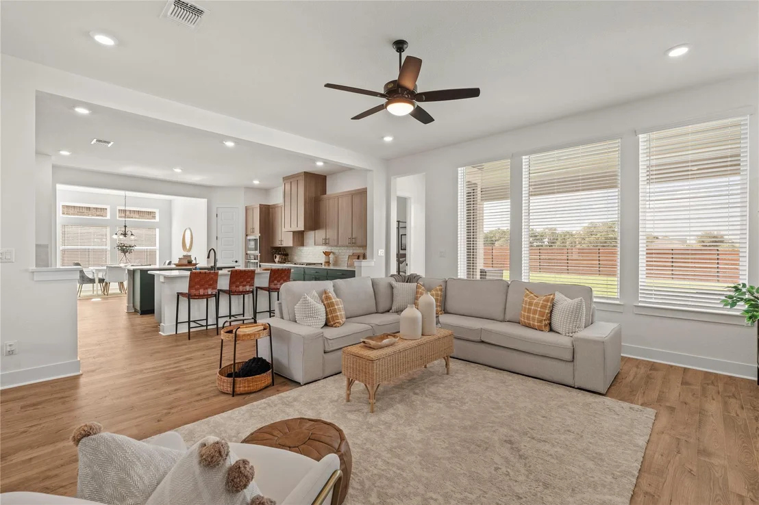 Photo of 2116 Tobiano TRCE