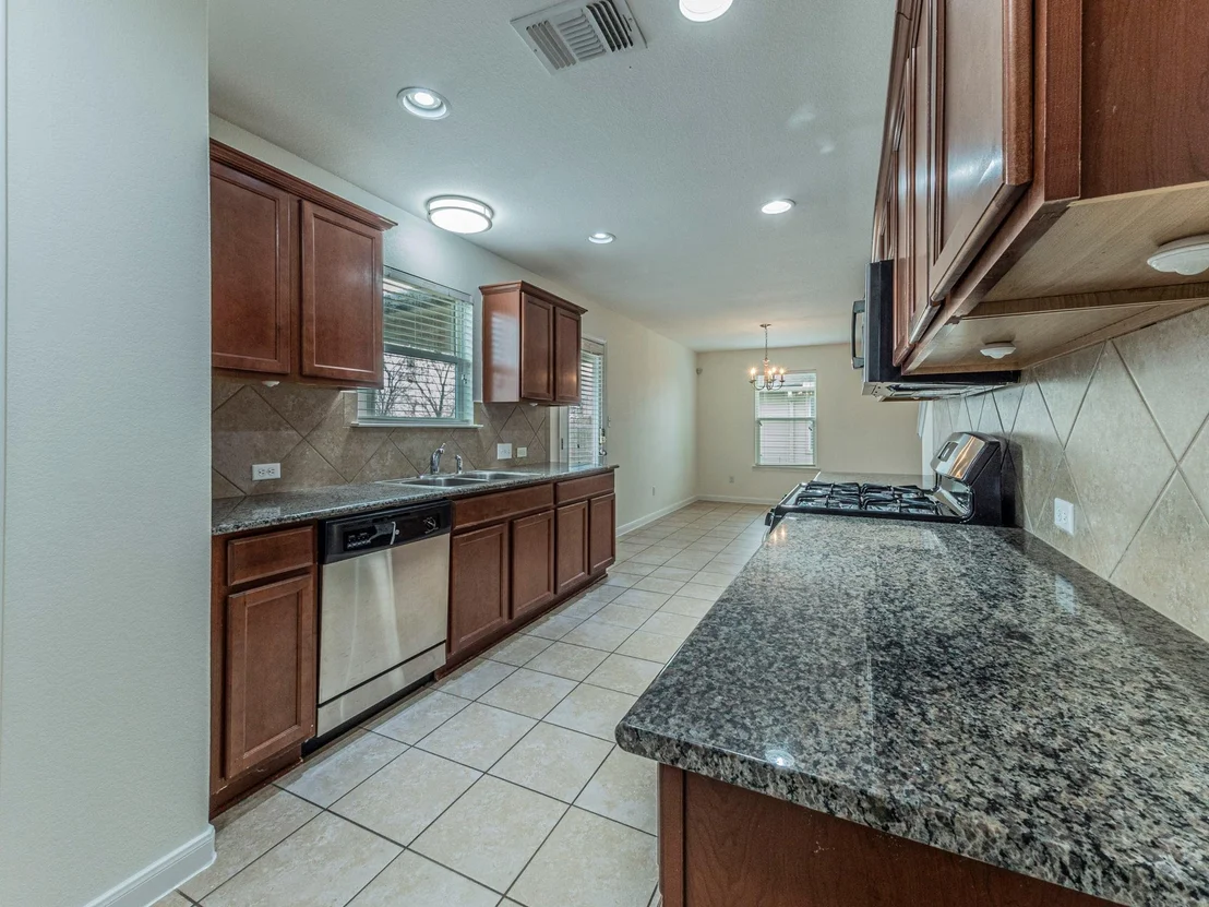 Photo of 317 Ames CV