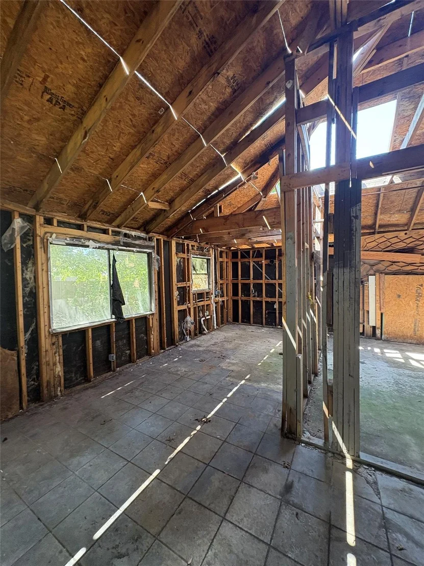 Photo of 205 Barberry DR