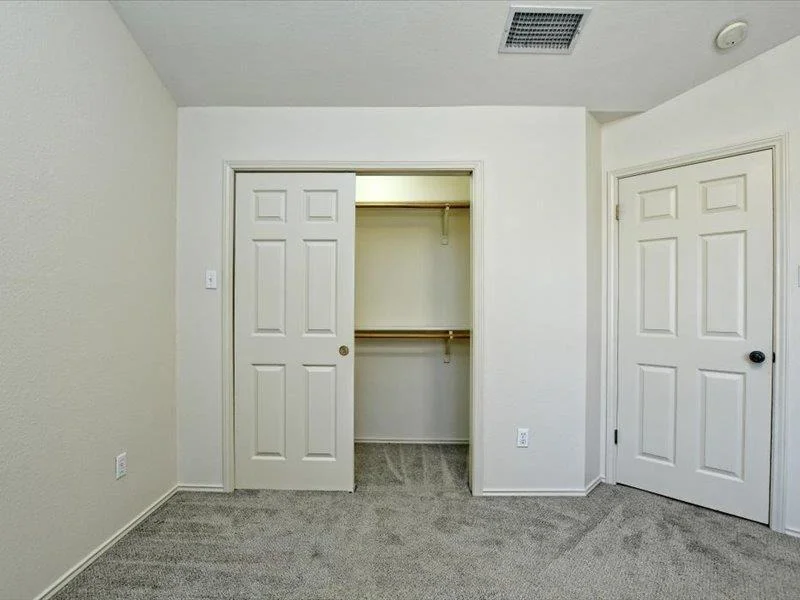 Photo of Unit 9 at 4400 Switch Willo