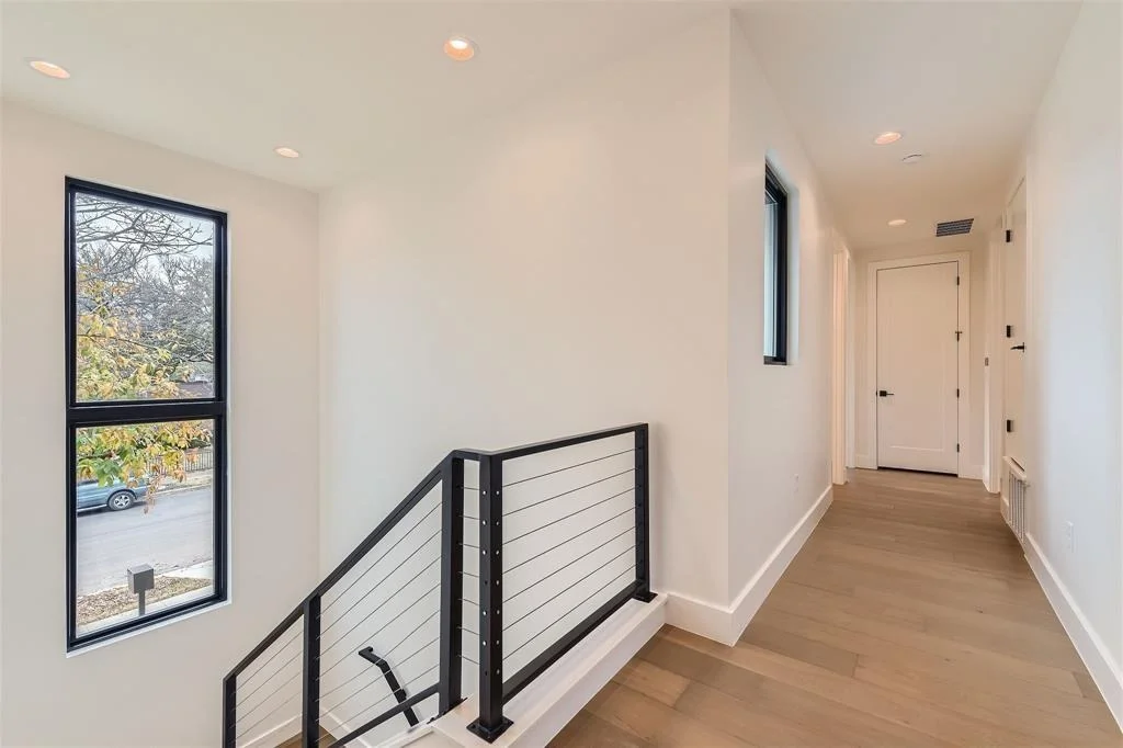 Photo of 5810 Fairlane DR