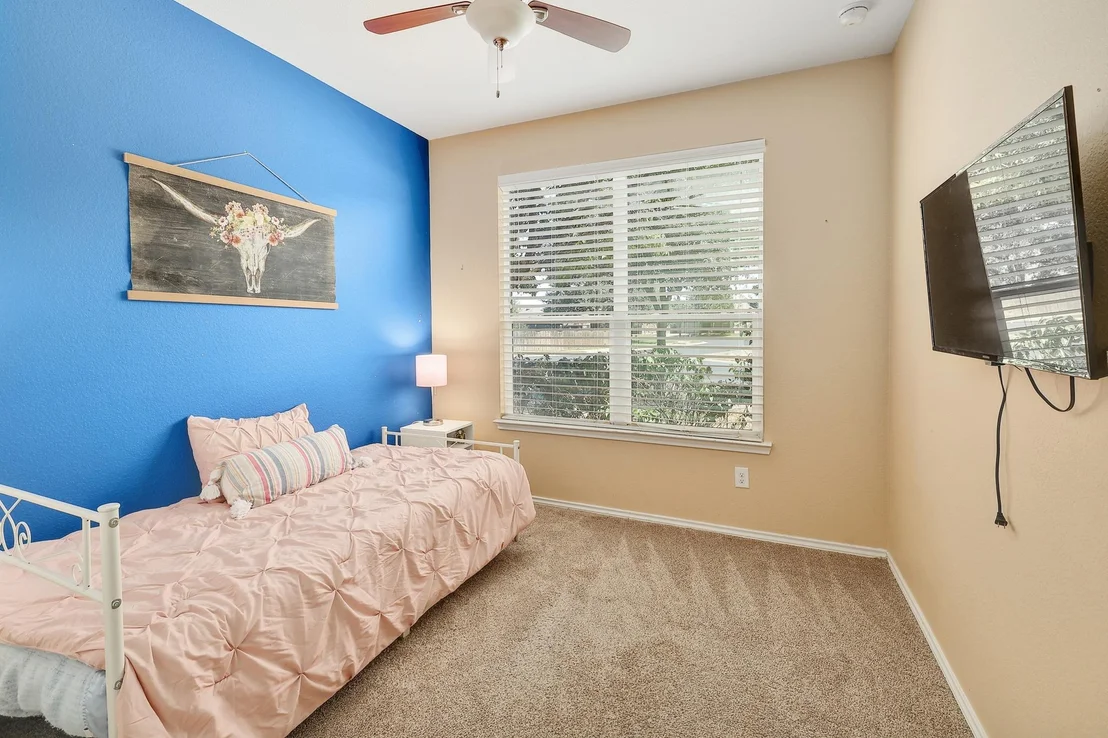 Photo of 217 Sheepshank DR