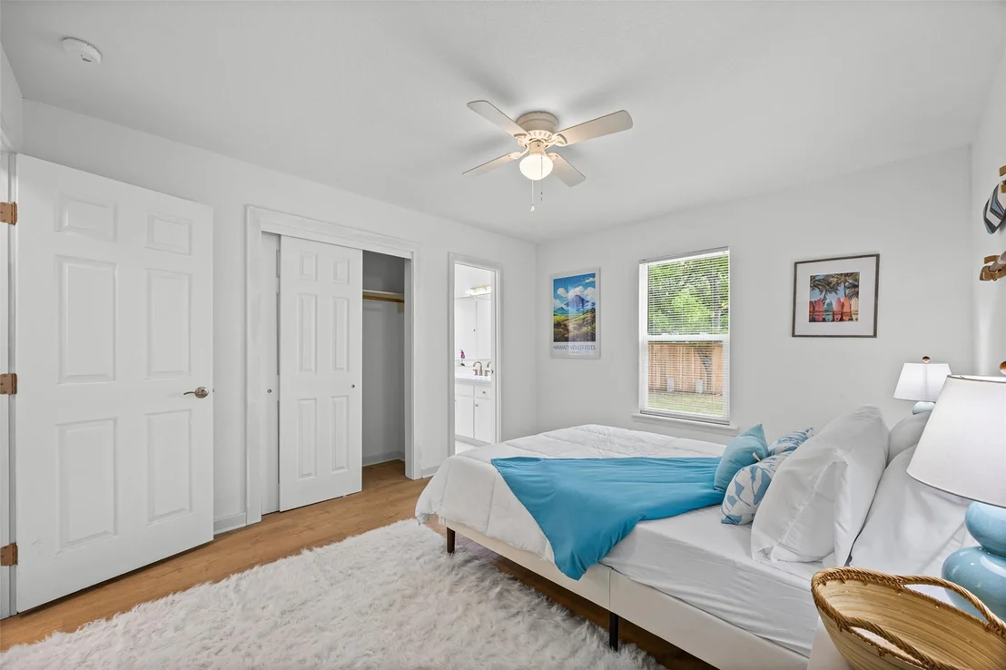 Photo of 5500 Stuart CIR