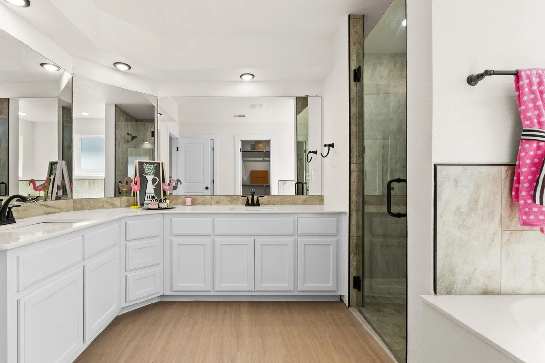 Photo of 2115 Blackhawk LOOP