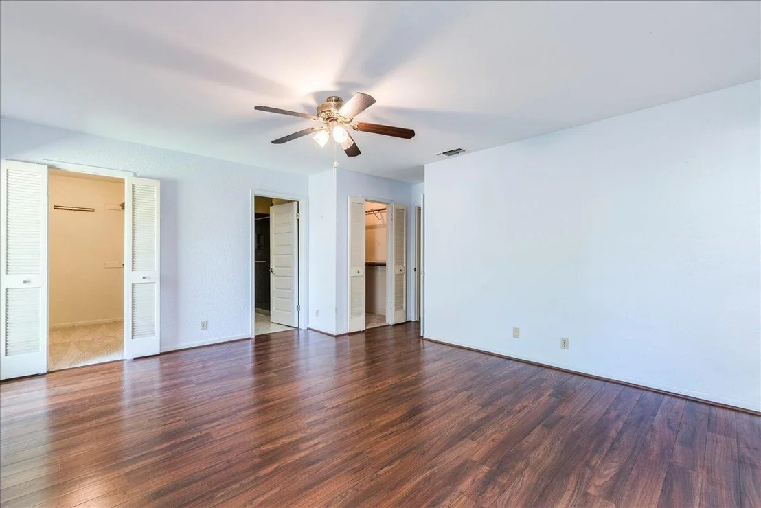 Photo of 7300 Tanbark CV