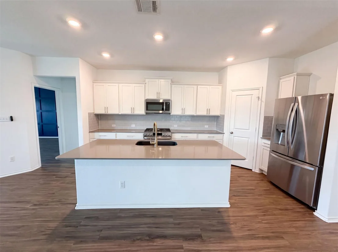 Photo of 424 Wolf Springs RD